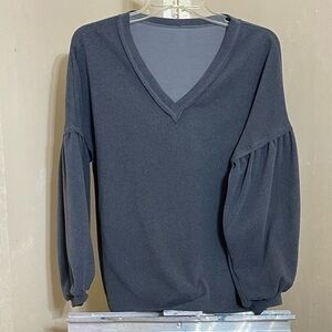 SHEIN CHARCOAL GRAY V NECK TOP SZ SMALL/US 4 /EU 36